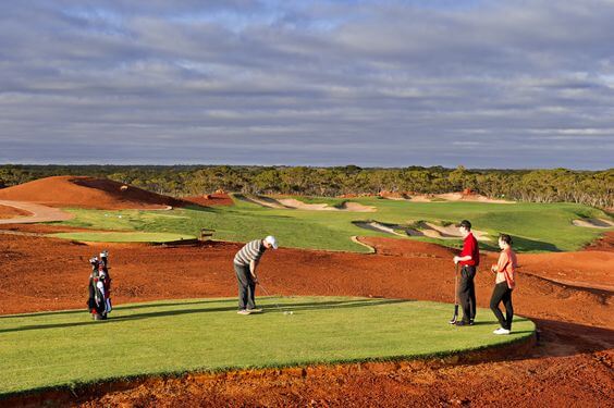 nullarbor-links-golf-course-southern-australia
