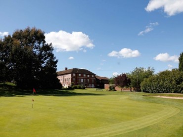 Britain’s Best Golf Holiday Resorts for the Perfect Spring Break